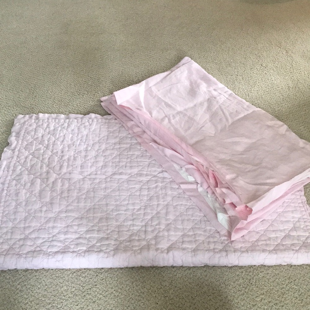 Pottery Barn Kids crib blanket and skirt